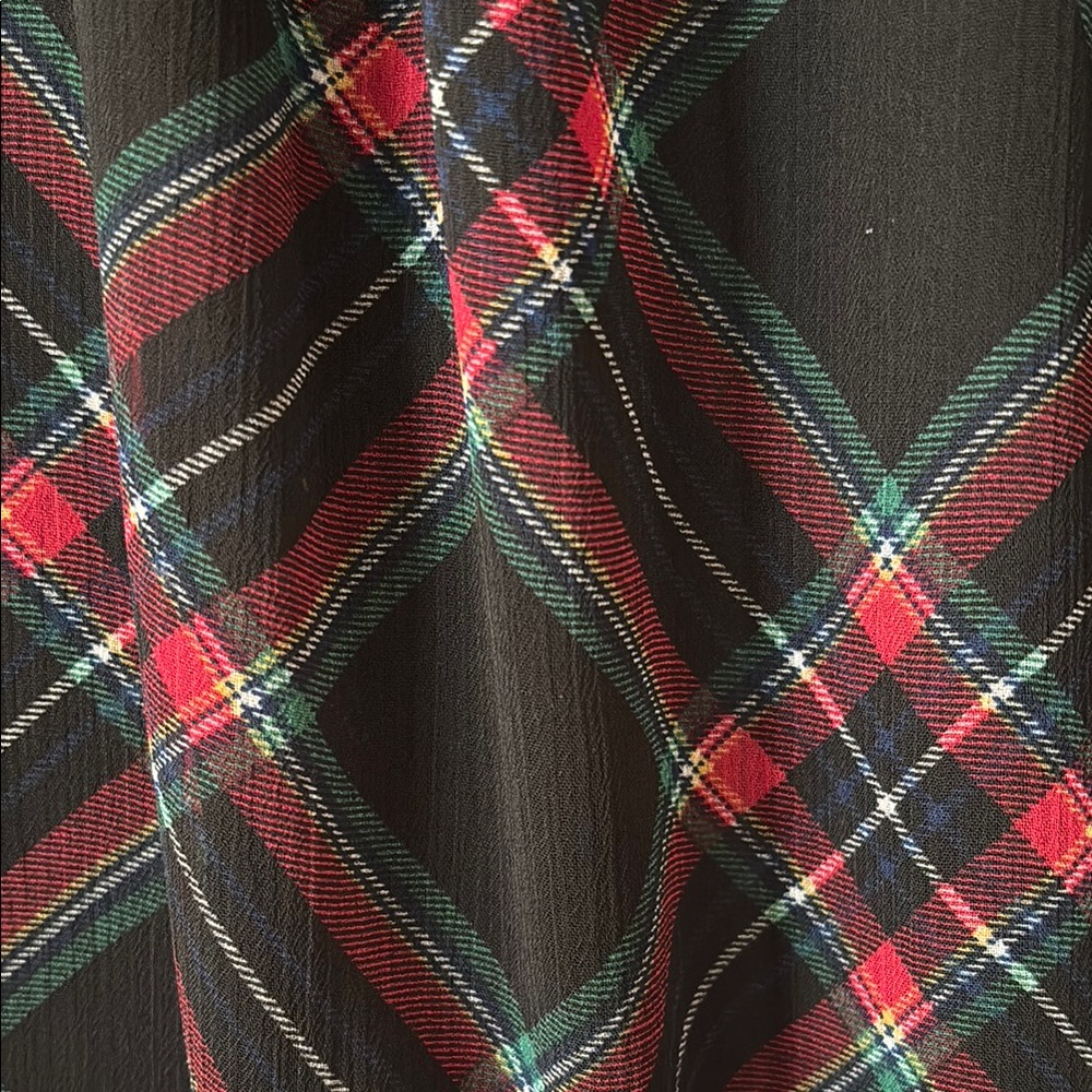 CJ Banks Women's Black and Red Plaid Sleeveless Top - Picture 2 of 5
